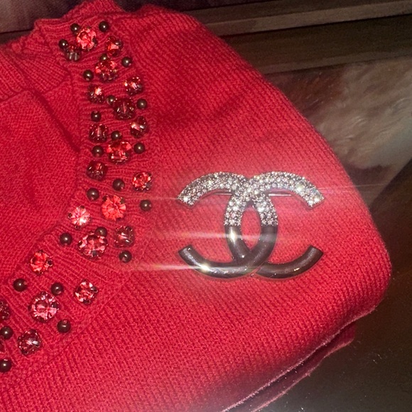 CHANEL Red and Silver Brooch - Picture 1 of 1